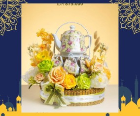 Vicenza Hampers 2025 Florist Tazkia motif Mawar